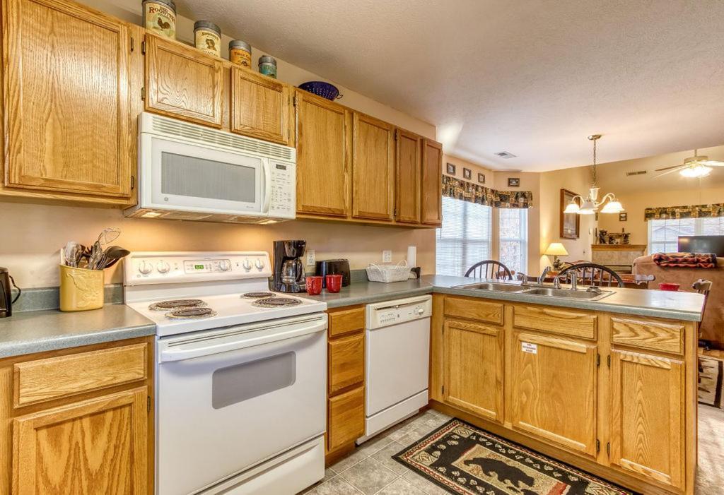 Rock Of Ages, Hot Tub, Game Room, Wifi, 1089 Free Tickets Each Paid Day, Dollywood And More Pigeon Forge Exteriér fotografie