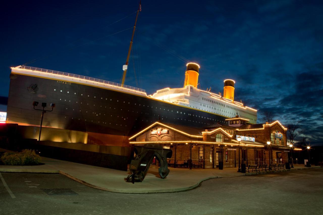 Rock Of Ages, Hot Tub, Game Room, Wifi, 1089 Free Tickets Each Paid Day, Dollywood And More Pigeon Forge Exteriér fotografie